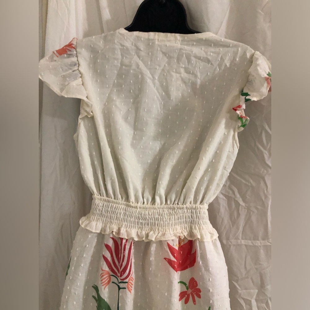 Cream multi floral‎ v-neck ruffled shoulder smocked dress size Small brand new - Picture 12 of 16